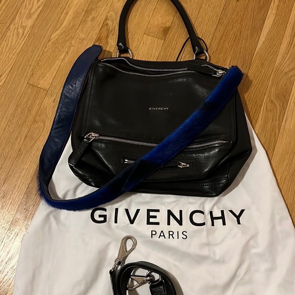 Givenchy medium pandora bag black. 100% authentic